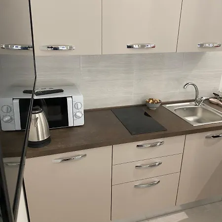 The Crossing Apartment *
